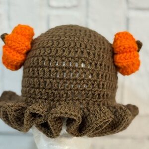 🚨SOLD🚨Brown Crochet pumpkin ear Hat